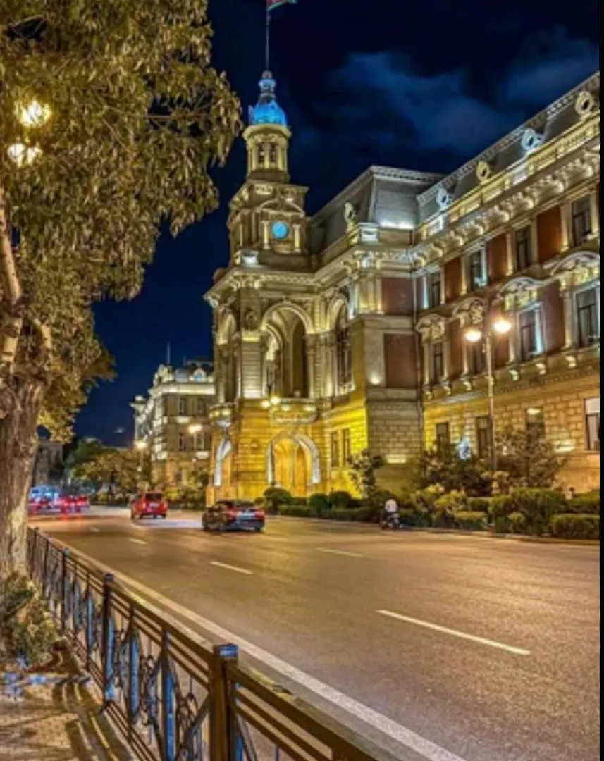 Friends Hostel 0*, Baku